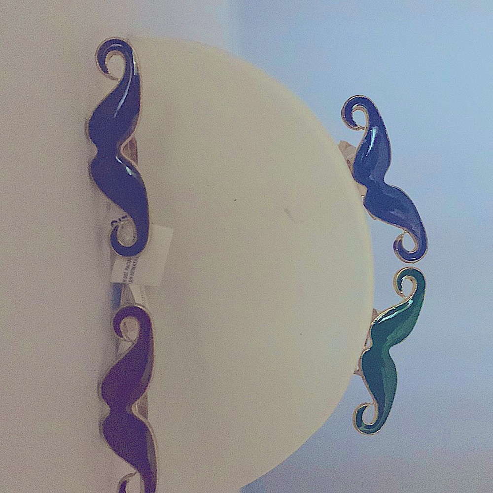 🗝Mustache ring🗝